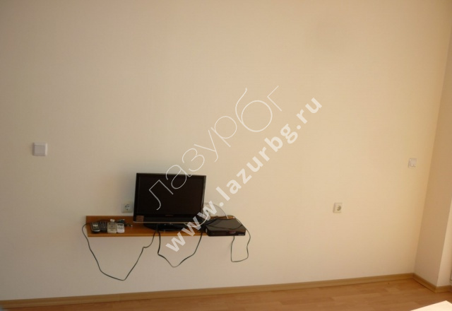 Меблированный двухкомнатный апартамент в комплексе «Кроун Форт Клаб» - lazurbg.ru